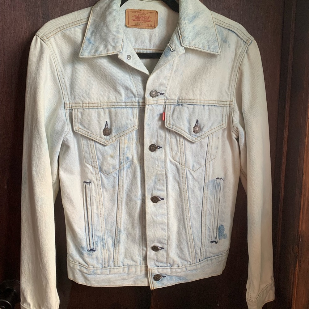 Levi’s Whitewashed Jean Jacket.